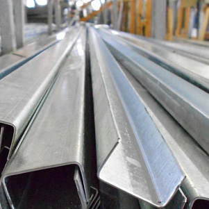 Швеллер нержавеющий 100х50х3 12Х18Н10Т